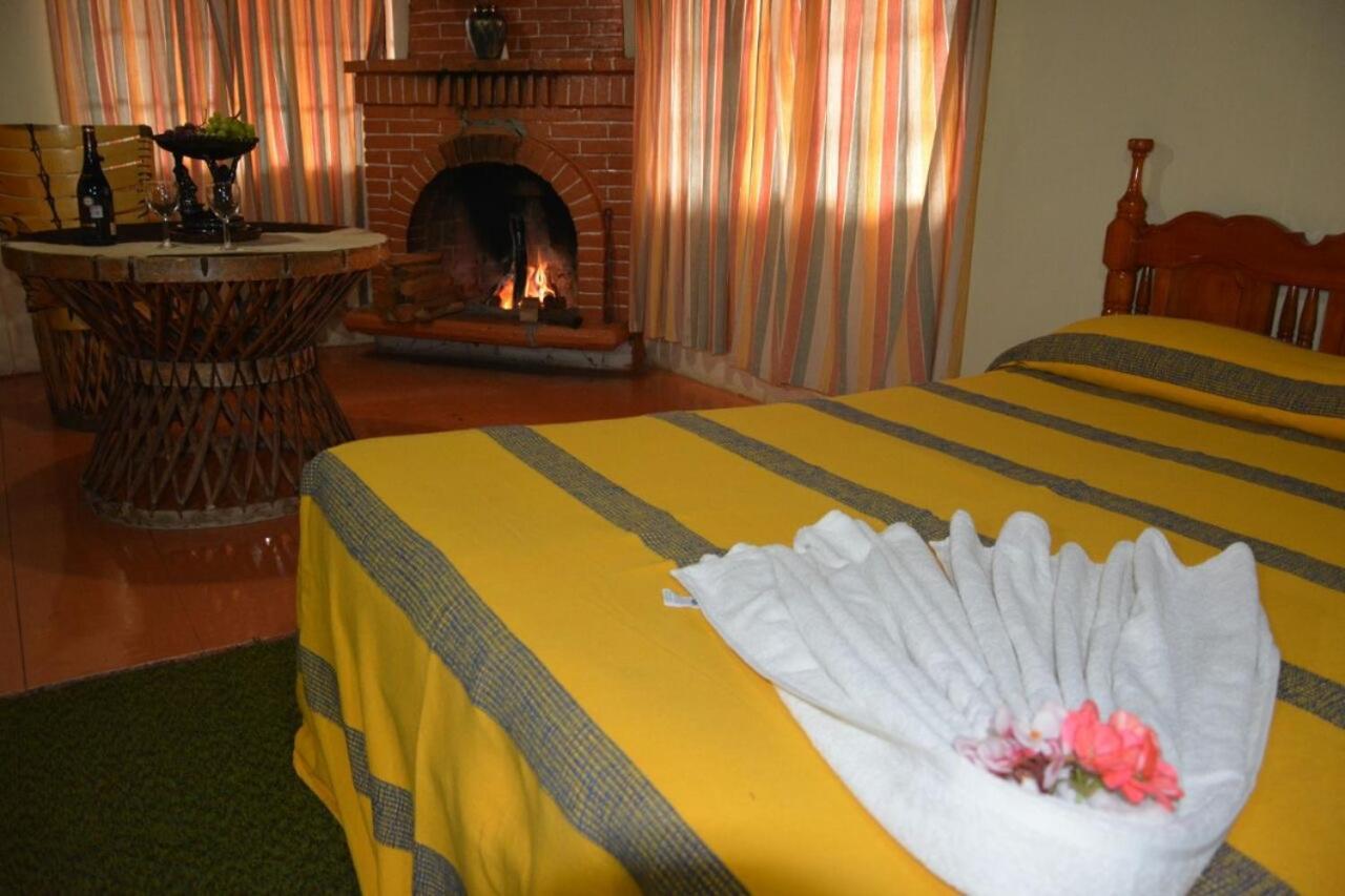 Hotel Don Bruno Mineral de Angangueo Екстериор снимка